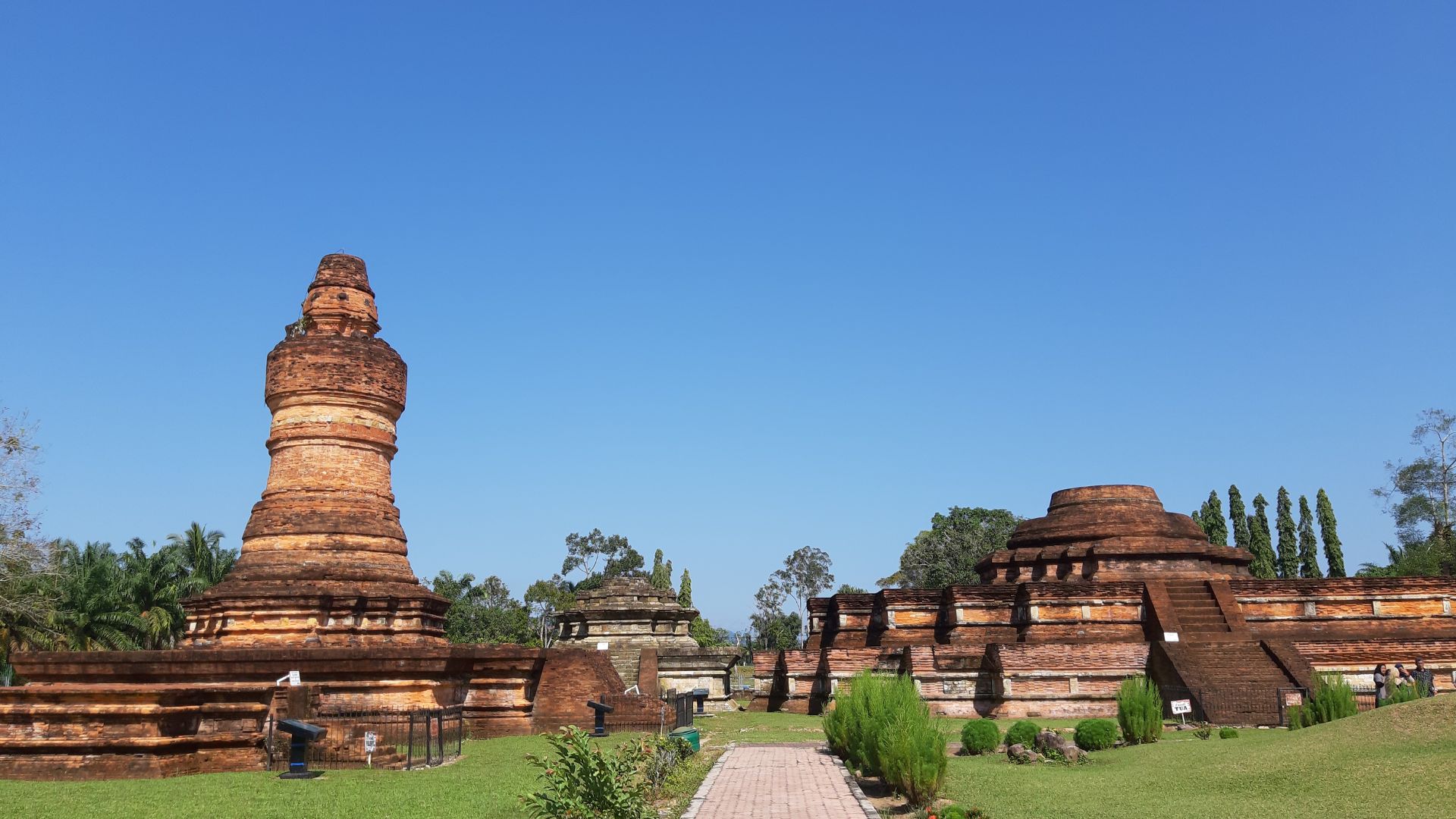 Candi Muara Takus Peninggalan Agama Buddha di Sumatra